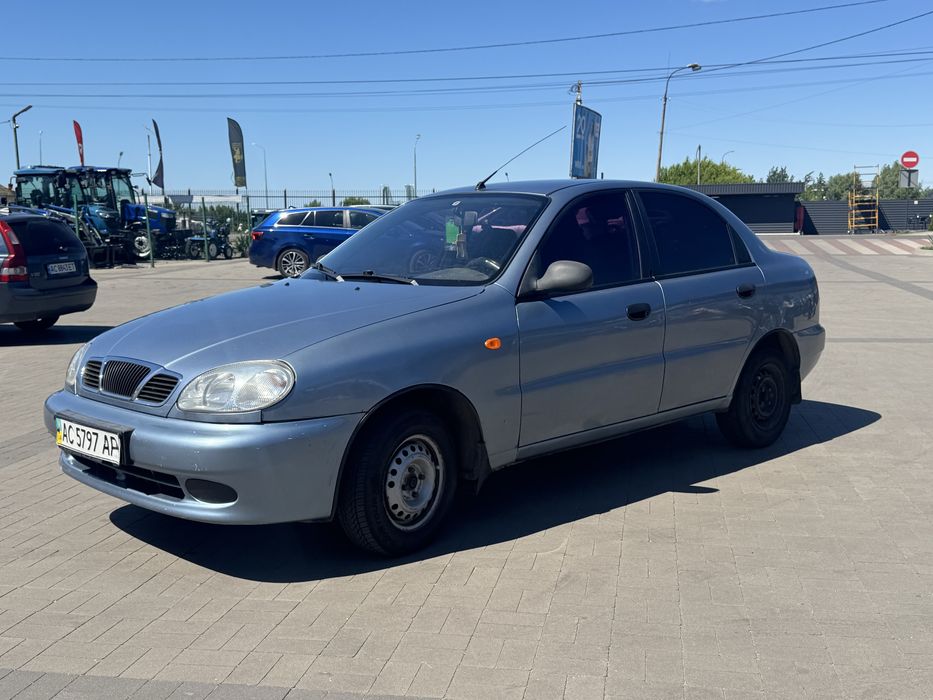 Автомобіль Darwoo Lanos