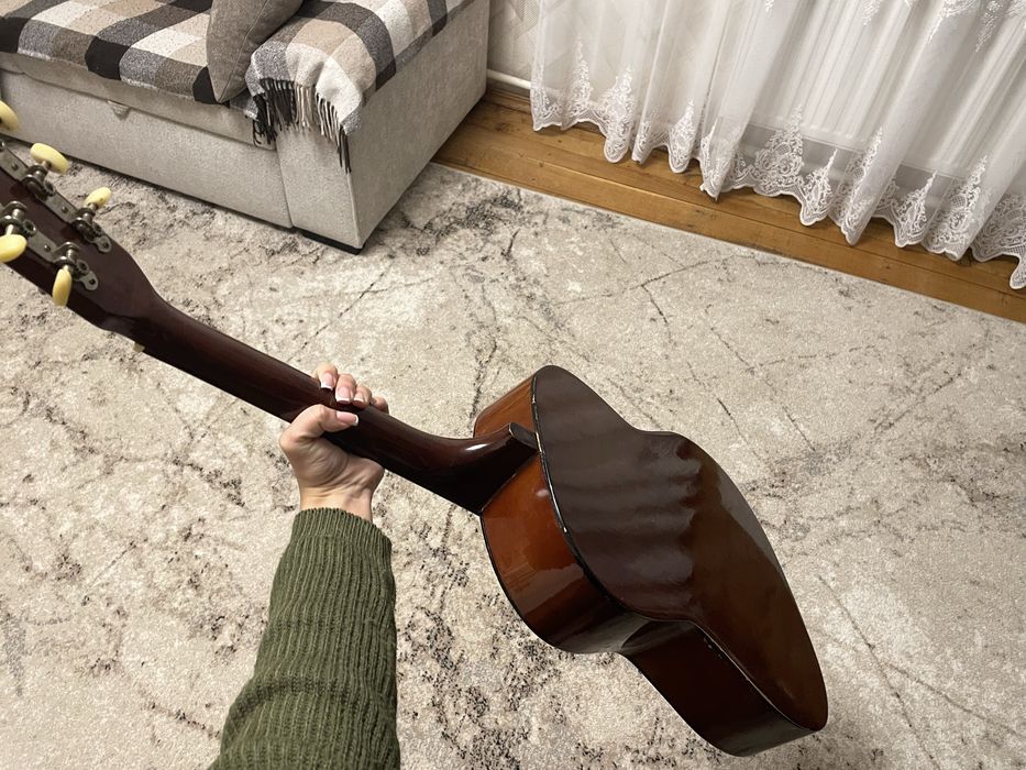 Гітара акустична