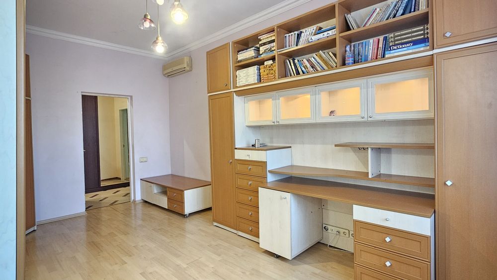 Оренда 3к квартири, метро Палац Україна, Антоновича 140