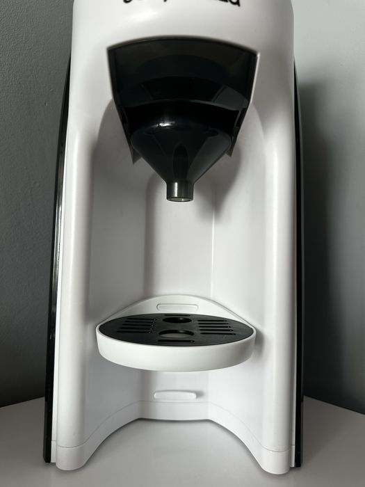 Sprzedam urządzenie do przygotowywania mleka modyfikowanego baby brezza