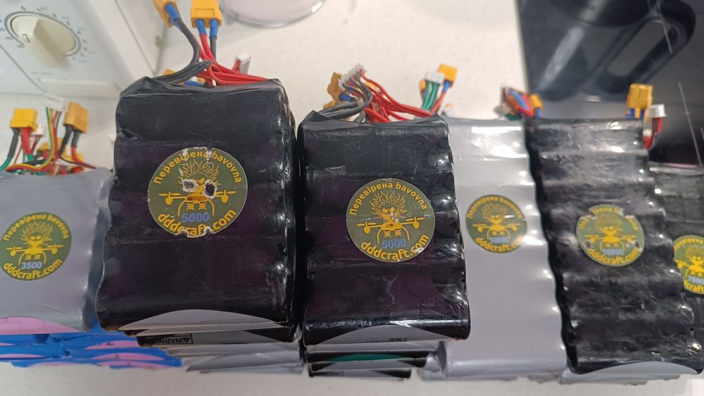 Дополнительные батарейки на Mavic, Matrice