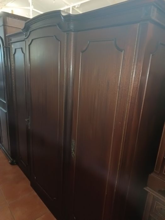 Guarda fatos roupeiro 3 portas