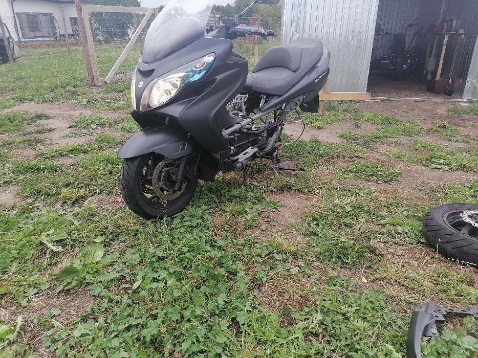 Suzuki Burgman 400