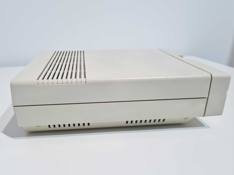 Stacja Commodore 1541 II dla C64 / C128 sprawna BOX