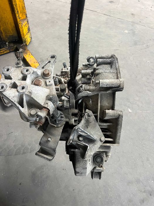 Caixa de Velocidades Citroen Jumper Peugeot Jumper 2.2HDI Ref: 20UM19