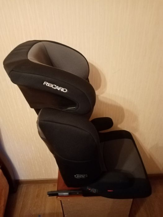 Продам дитяче автокрісло Recaro Monza Nova Evo Seatfix