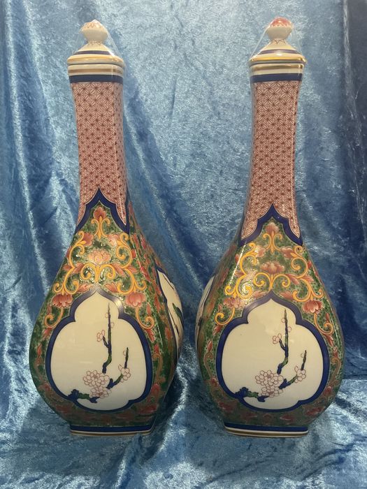 Par de garrafas Ansham pintura manual a ouro altura 32 cm