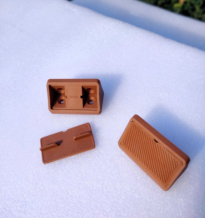 Fixador para móveis com tampa - Castanho