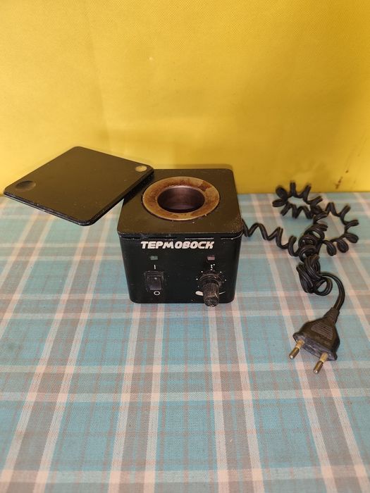 Воскотопка зуботехнічна.