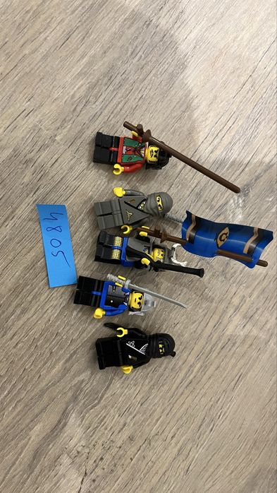 Lego sets 6818, 6109, 4930, 6104, 4805, 6008, 6013, 6555