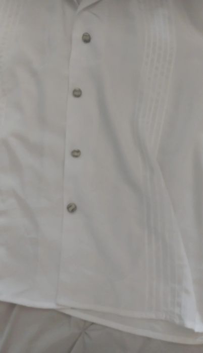 Camisa branca manga curta