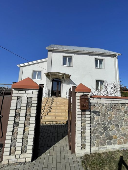 Продаж двоповерхового будинку Мархалівка