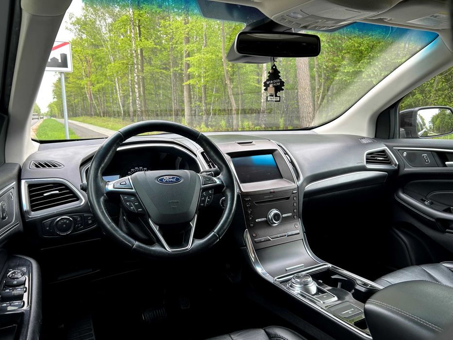 Ford Edge 2.0 253KM LPG Titanium Panorama dach Skóry Navi PDC Kamera 4x4