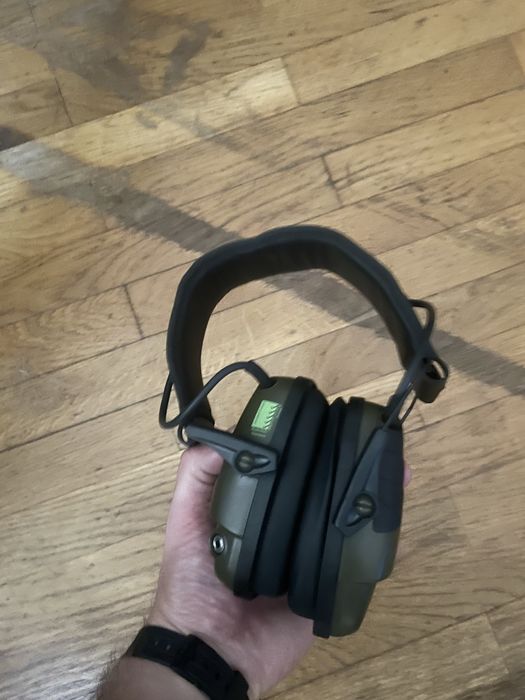 Активні навушники Howard Leight Impact Sport Olive