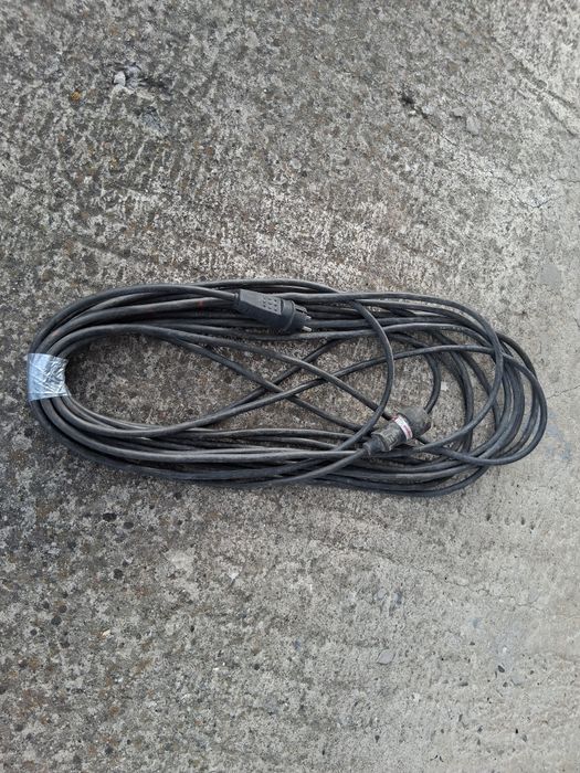 Przedłużacz 230v 17m 3×2,5 3 żyłowy
