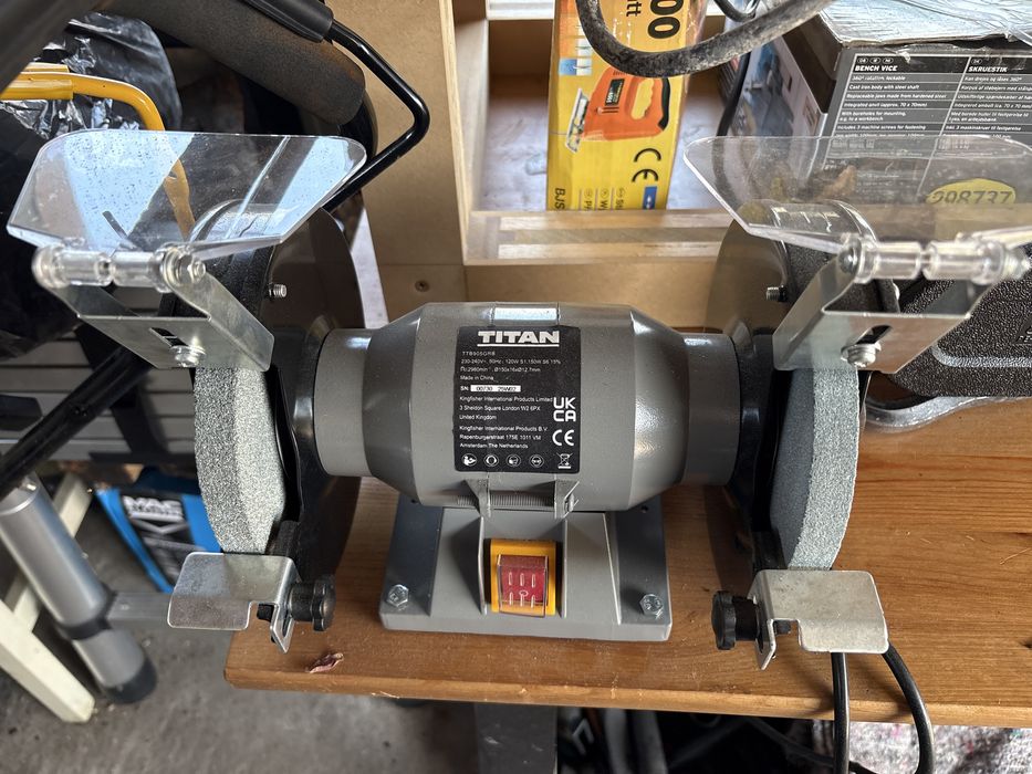 Szlifierka Titan