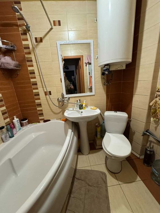 Продам 3-к квартиру в высотке на ул. Калиновая - Образцова