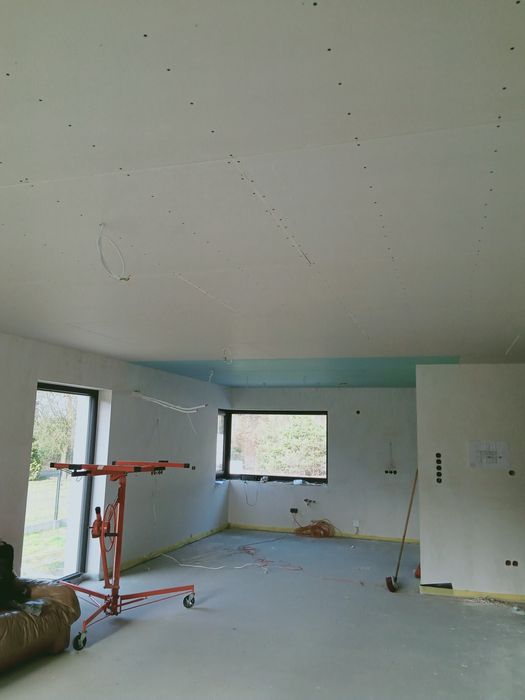 Gładzie,  Adaptacja Poddasza, Celuloza