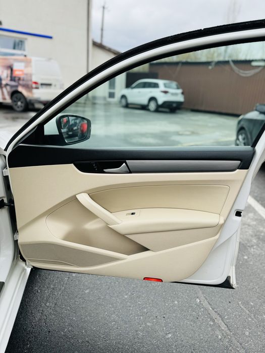 Volkswagen Passat B7 2.0 TDI SE