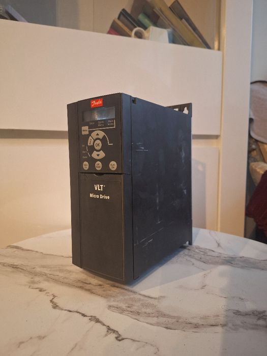 Sprzedam falownik o mocy 4 kw