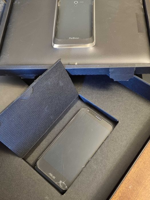 Asus Padfone 2 2-in-1 на запчастини