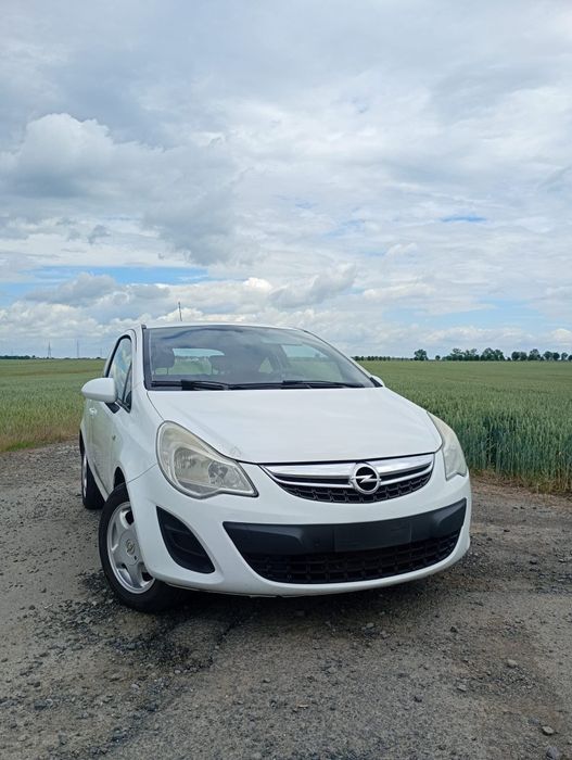 Samochód Osobowy Opel Corsa