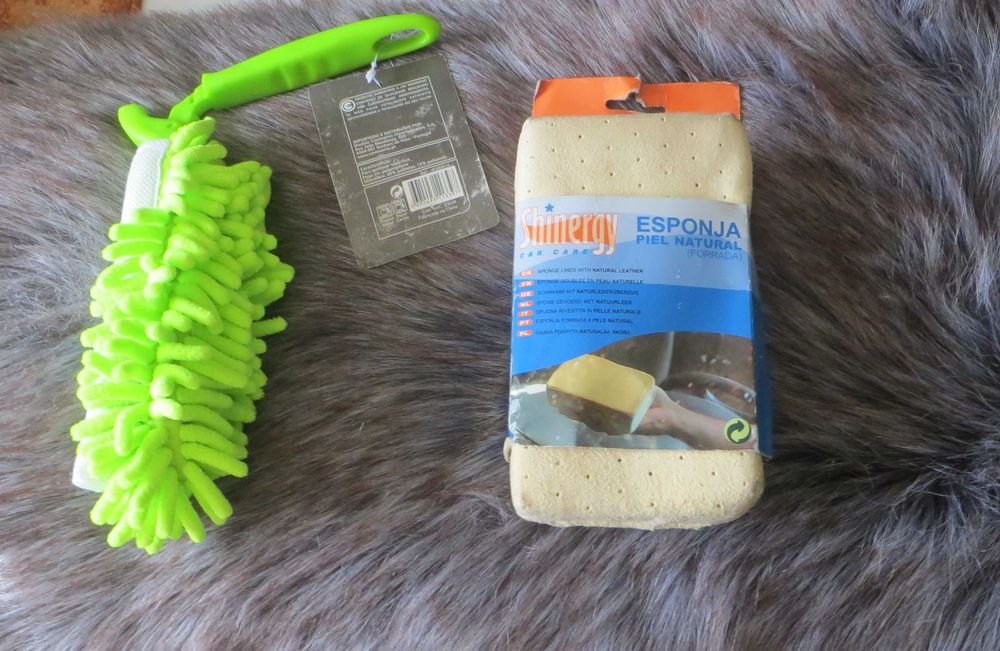 Equipamentos limpeza e manutenção - 3 peças c/ esponja em pele - Novas