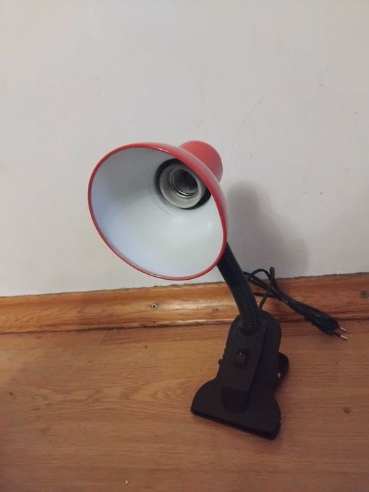 Настільні лампи , світильники