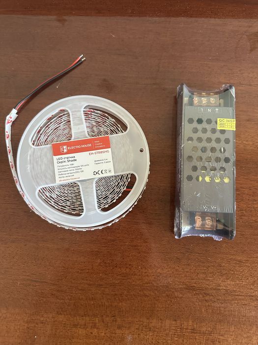 LED стрічка 10Вт 12В 120 діодів, зелена, серія Shadе + блок живлення 100W