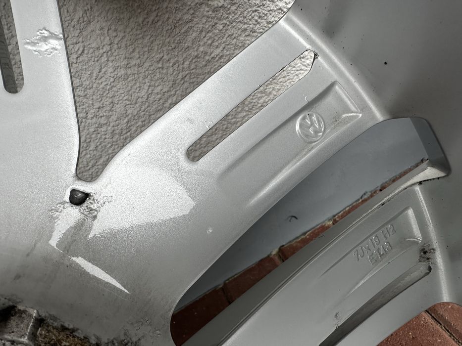 Felgi VW 19 cali 5x112  orginalne wraz z oponami 225/55/19 LETNIE