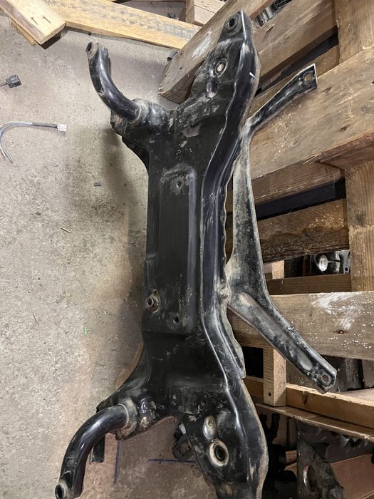 Подрамник передний mitsubishi outlander 3 2013-