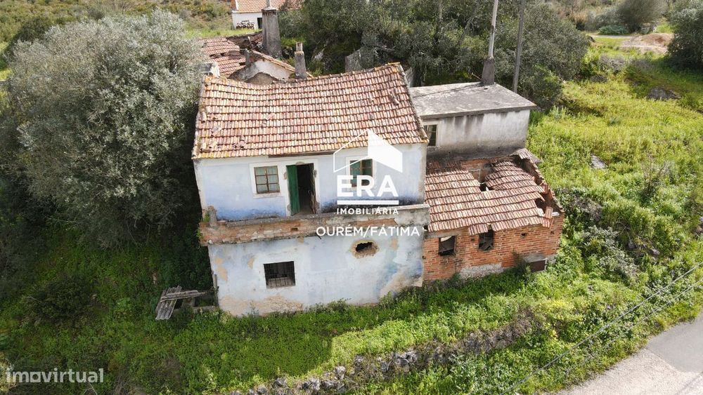 Moradia T3 localizada na Sabacheira, Tomar — Sabacheira, Santarém