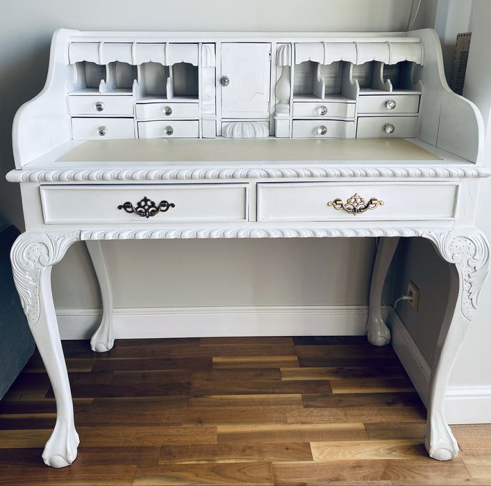 Biurko sekretarzyk bardzo stylowy plus fotel