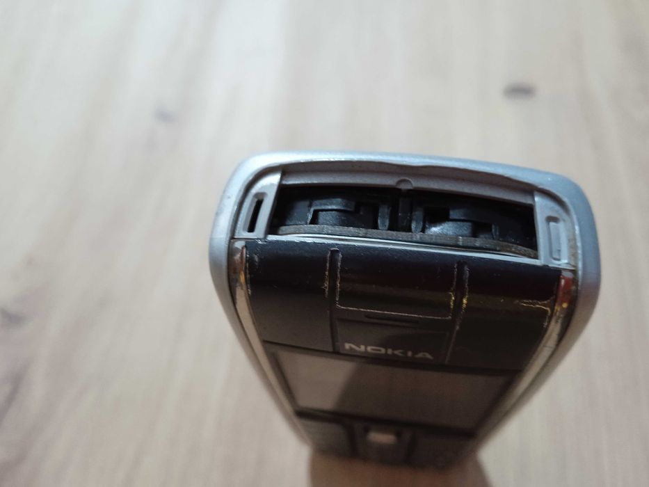 Telemovel Nokia 6021