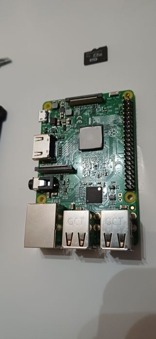 Raspberry PI 3 B *  KODI  *