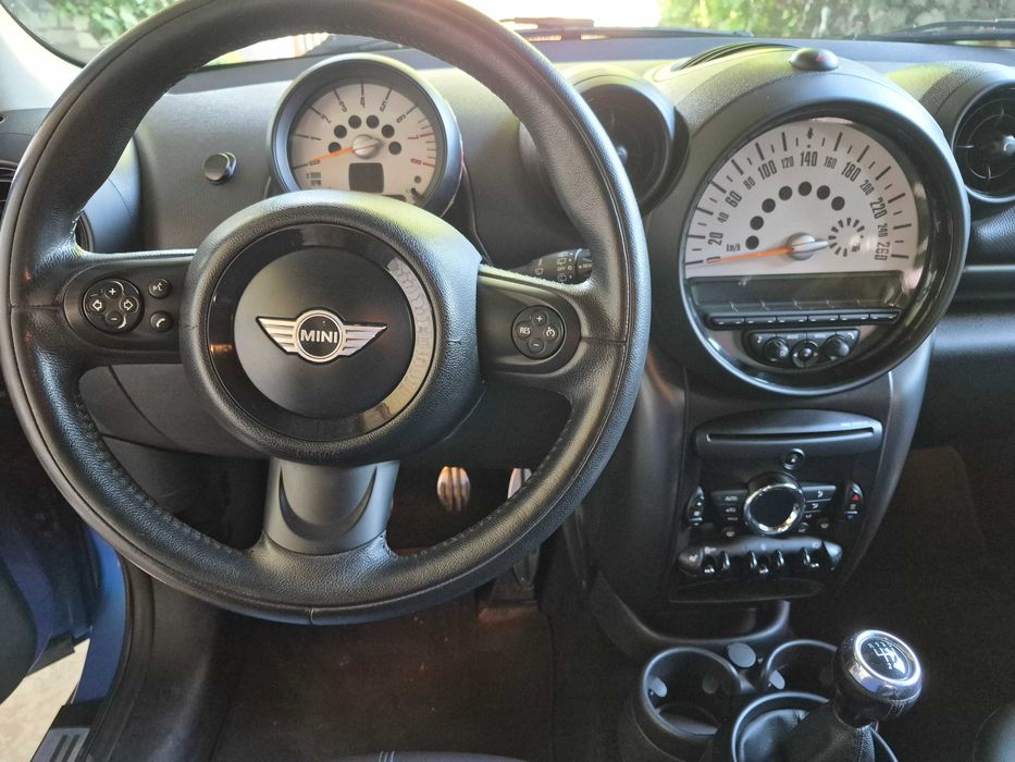 MINI Countryman 2014 VIN WMWZC5C58EWM18097 фото оголошення 9 з 16