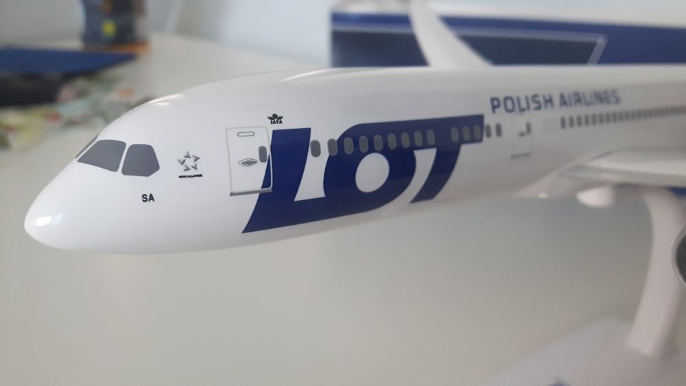 Boeing 787-9 Dreamliner PLL LOT skala 1;200 duży!!!
