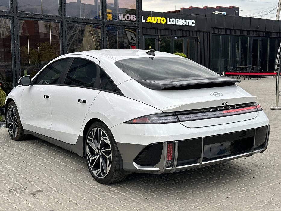 Hyundai ioniq 6 sel 77.4 kw