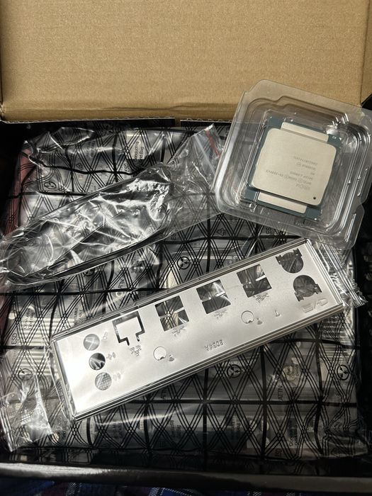Комплект X99 MACHINIST White + Xeon 2680v3 12/24 LGA2011-3