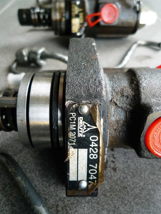 DEUTZ F4M 2011 pompa wtryskowa wtryski