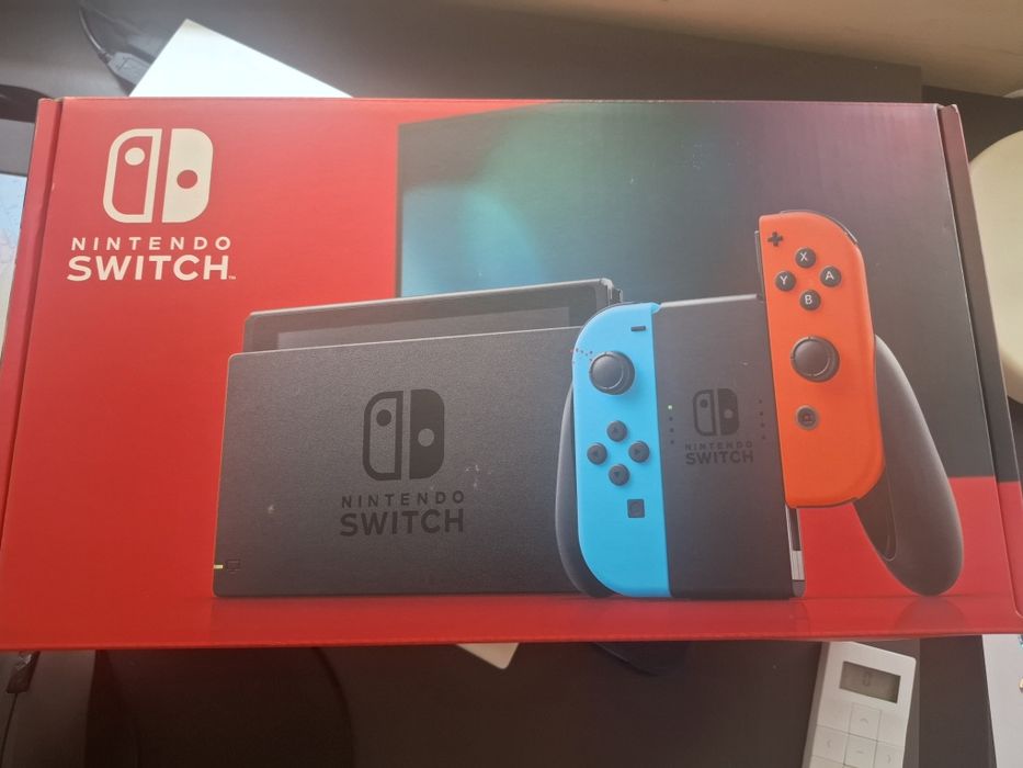 Nintendo Switch + extras
