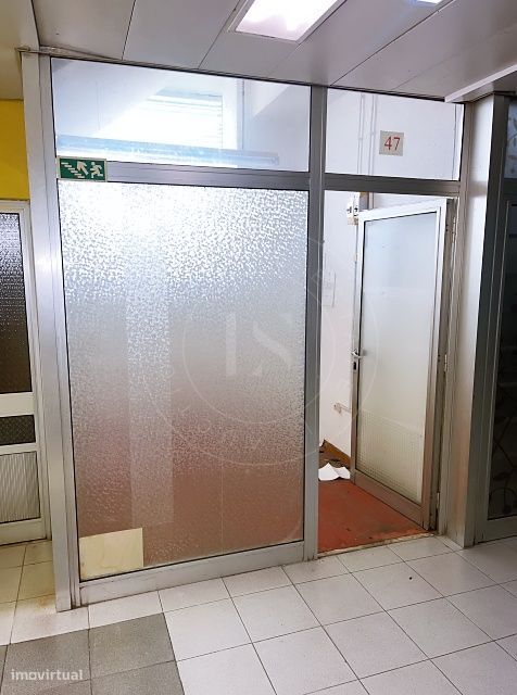 Loja em Corroios | Excelente oportunidade de investimento