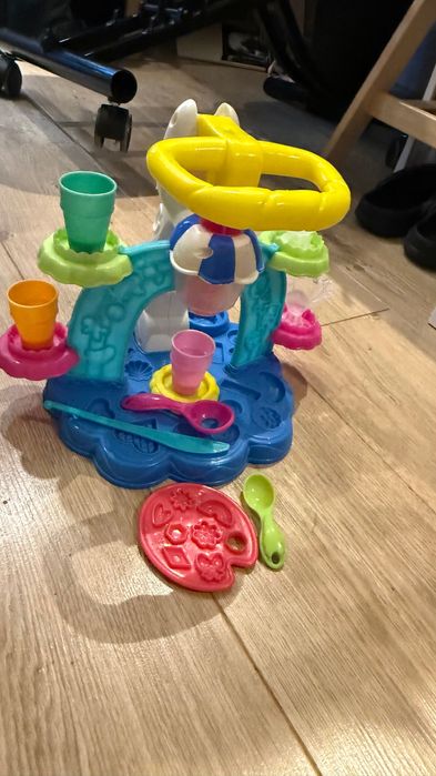 Play-Doh zakręcona lodziarnia