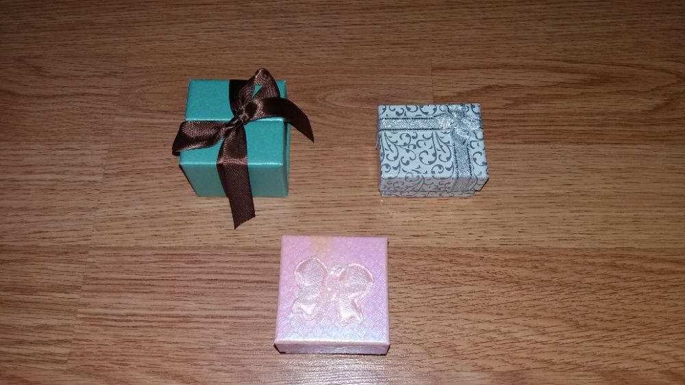 Подарочные коробки для ювелирных украшений