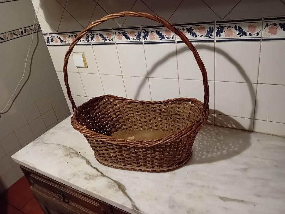 Cestinha Em Verga Antiga Decorativa