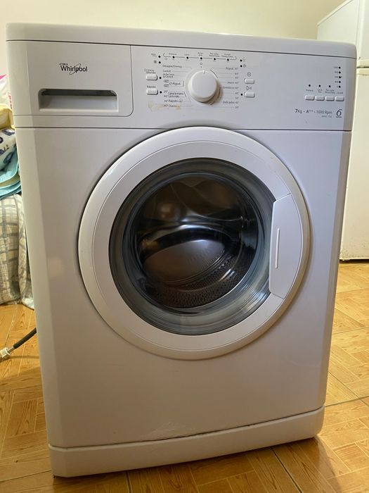 Máquina de lavar Whirlpool 6th Sense