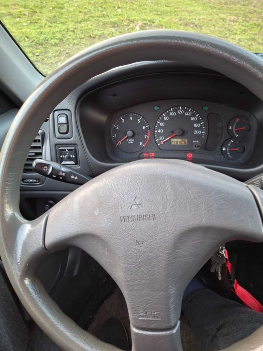 Vendo carro em estado razoável