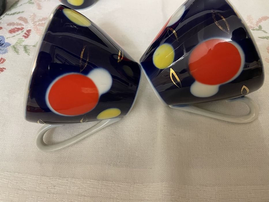 Частина сервізу Полонне Вогні цирку