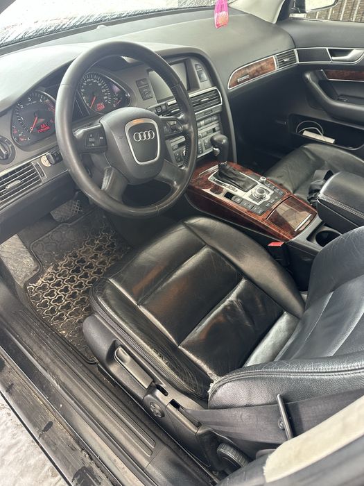 Свіжо пригнана Audi A6C6