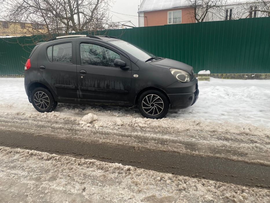 Машина Geely gx2